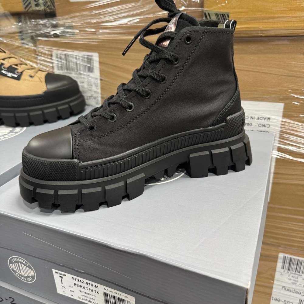 Palladium Revolt Hi Tx Sneaker Boots 97242-010 S14 Black Shoes Womens Stompers - Picture 15 of 16
